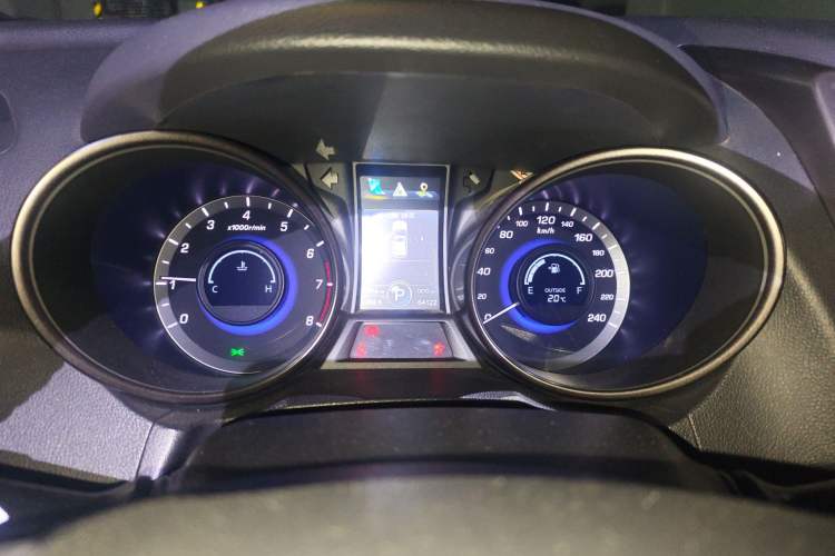 Used CHANGAN CS75 2016 1.8T Automatic Elite Model China V Standard