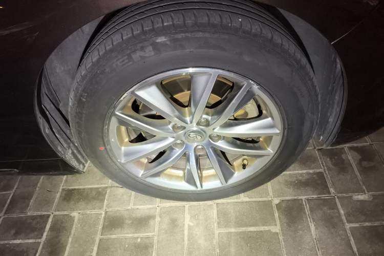 Used Infiniti Q50L 2015 2.0T Enjoyment Edition