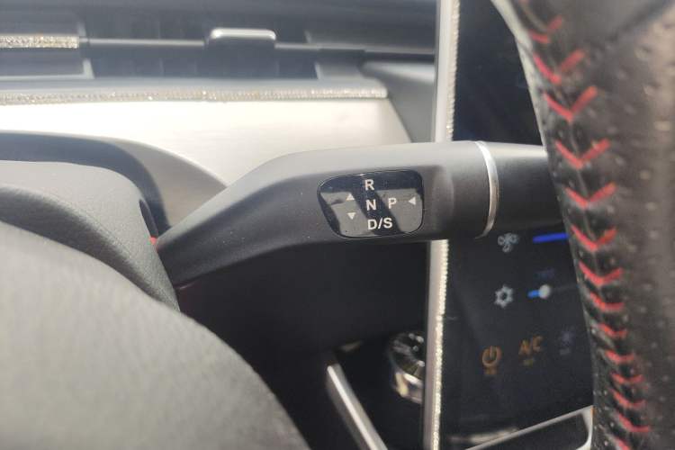 Used NETA V 2022 Long-Range Industry Custom Edition