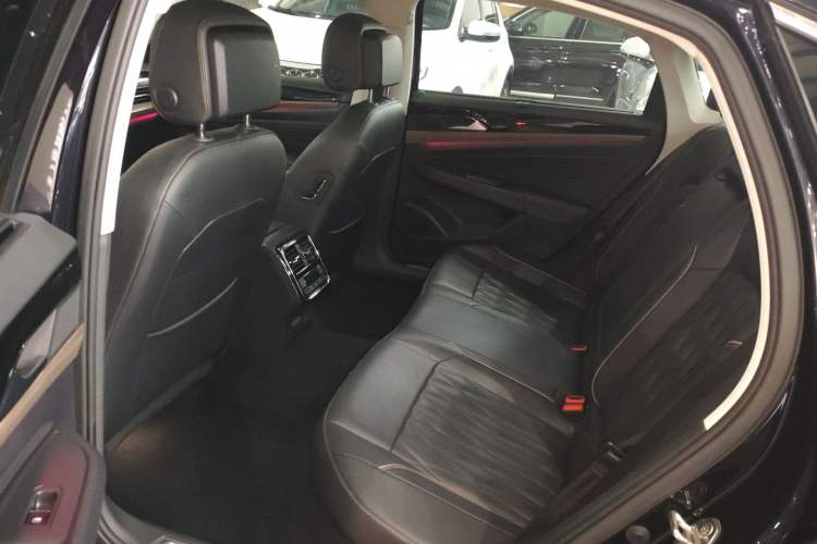 Used Volkswagen Passat 2019 330TSI Luxury Edition China VI Standard Left Rear Seat