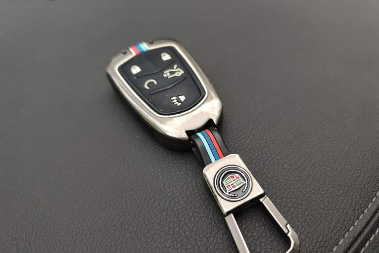Used Cadillac XT5 2023 2.0T Two-Wheel-Drive Fashion Edition Vehicle Key