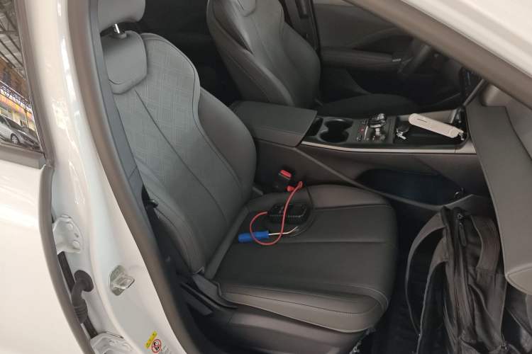 Used BYD Qin PLUS 2025 DM-i Smart Drive 55KM Leading Model
