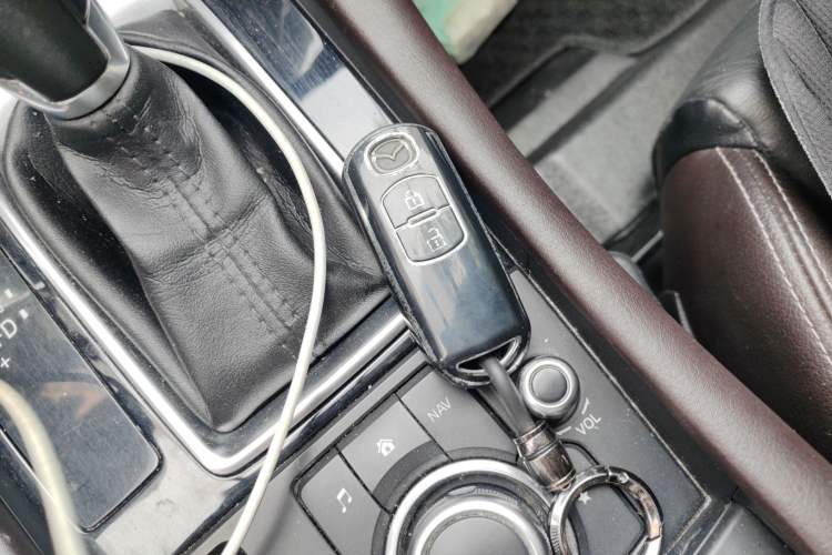 Used Mazda CX-4 2016 2.5L Automatic 4x4 Sky Blue Passion Edition