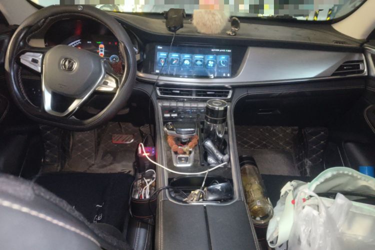 Used CHANGAN CS85 COUPE 2019 2.0T Automatic Version China VI Standard Center Console