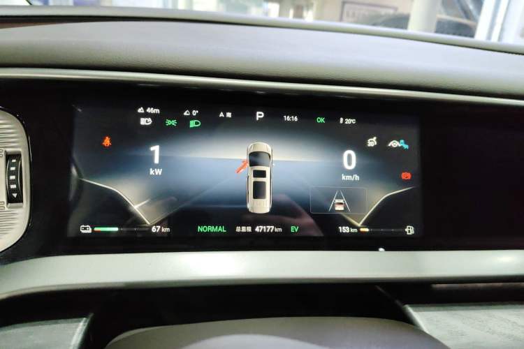 Used Denza D9 2024 DM-i 980 Four-Wheel Drive Prestige Model
