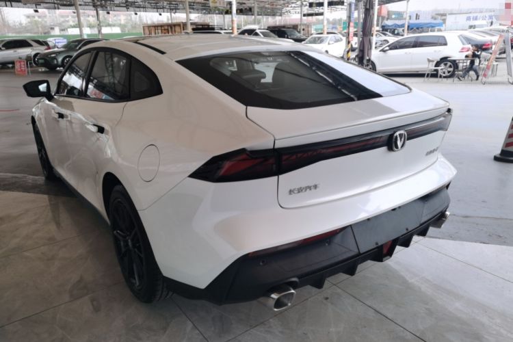 Used CHANGAN UNI-V 2023 1.5T Prestige Model
