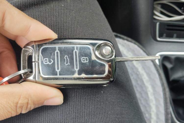 Used Volkswagen Tiguan 2015 1.4TSI Manual Two-Wheel Drive BlueMotion Edition Vehicle Key