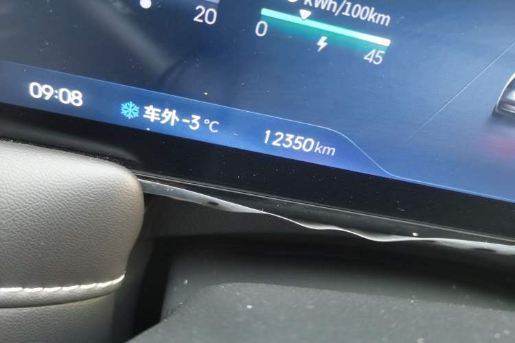 Used Venucia V DD-i 2023 60km iD Version
