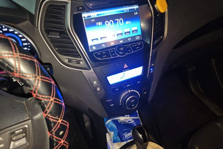 Used Hyundai Santa Fe 2013 2.4L Automatic Two-Wheel Drive Smart Version
