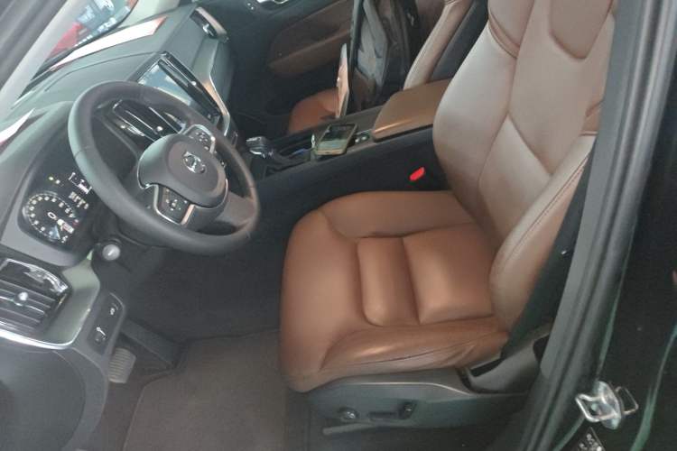 Used Volvo XC60 2021 T5 4x4 Smart Luxury Edition Left Front Seat