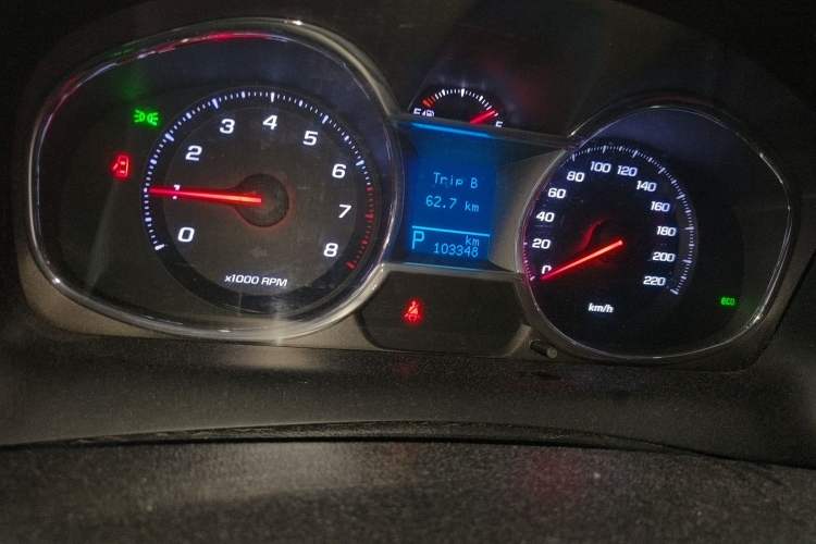 Used Chevrolet Captiva 2015 2.4L 4x4 Flagship Edition 7-Seater