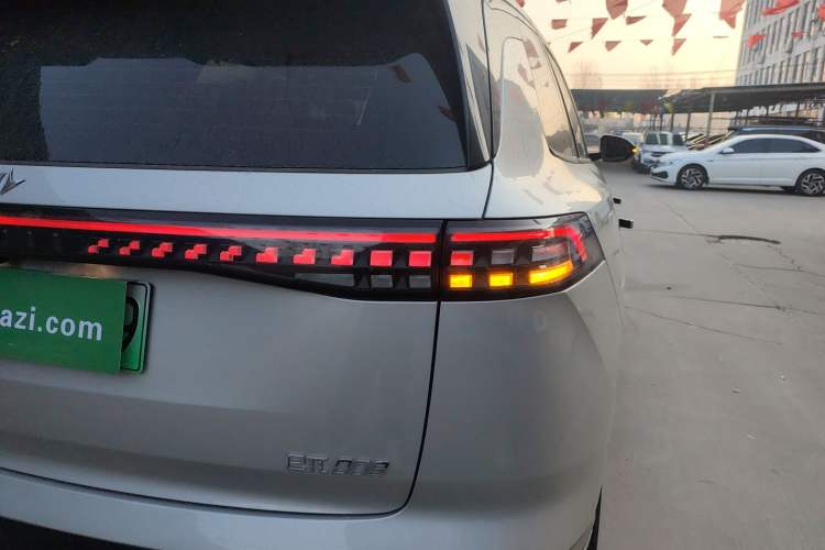 Used Dongfeng eπ eπ008 2025 210Max Rui Edition 6-Seater Right Rear Taillight