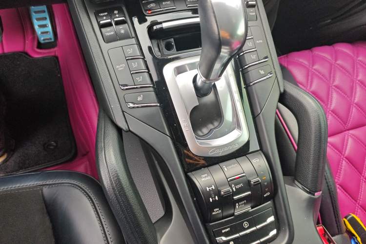 Used Porsche Cayenne 2016 Cayenne Platinum Edition 3.0T