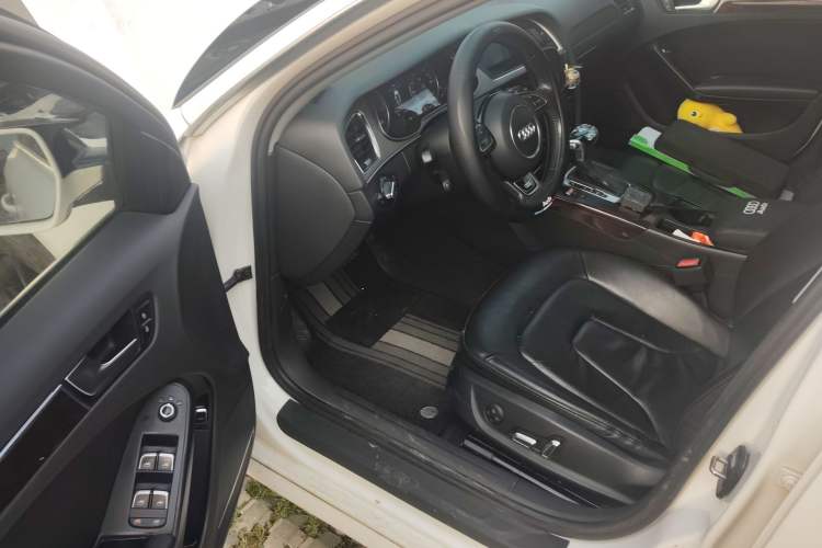 Used Audi A4L 2013 35 TFSI Automatic Comfort Model
