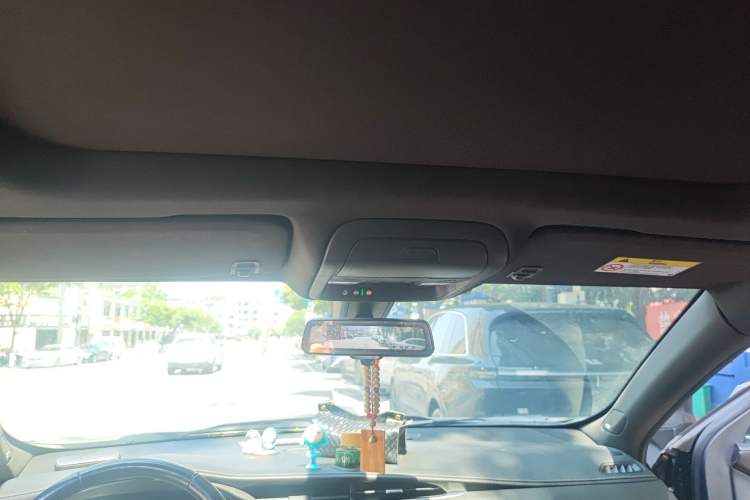 Used Cadillac XT4 2018 28T Two-Wheel-Drive Luxury Model