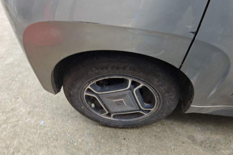 Used Baojun E200 2019 250KM Smart Enjoyment Version Right Rear Wheel Hub