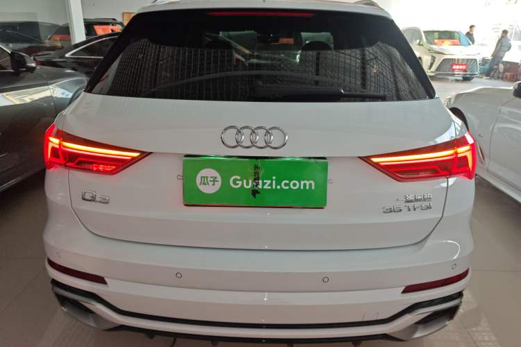 Used Audi Q3 2024 35 TFSI Ambition Dynamic Edition
