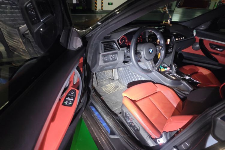 Used BMW 3 Series GT 2019 320i M Sport Night Edition Driver Seat