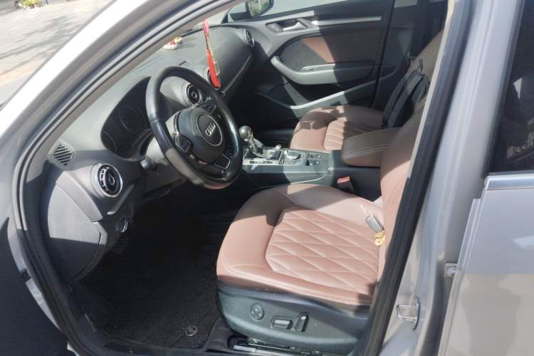 Used Audi A3 2014 Limousine 35 TFSI Automatic Fashion Model
