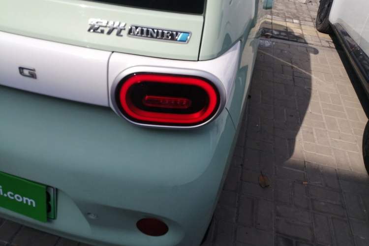 Used Wuling Hongguang MINIEV 2024 3rd Generation 215km Youth Edition Right Rear Taillight