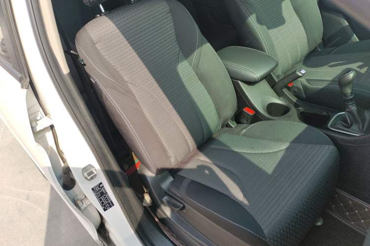 Used Baojun 730 2021 1.5T Manual Fashion Version 7 Seats
