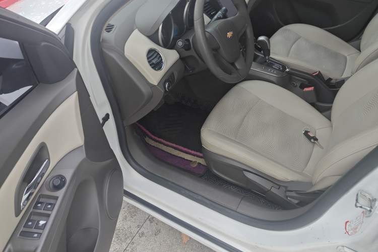 Used Chevrolet Cruze 2015 1.5L Classic SE AT
