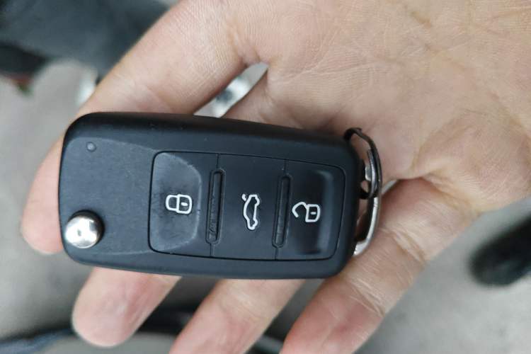 Used Volkswagen Tiguan L 2017 300TSI Automatic Two-Wheel Drive Silk Road Luxury Edition
