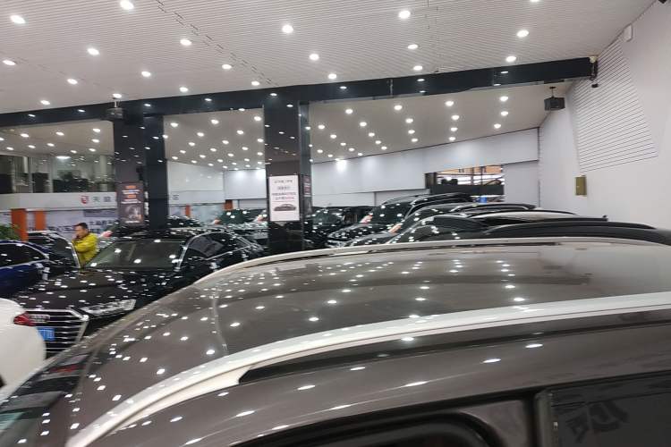 Used Land Rover Discovery Sport 2023 249 PS R-Dynamic S Performance Edition
