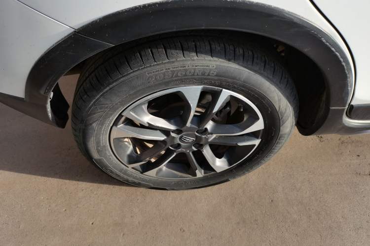 Used Geely Auto Vision X3 2019 Upgraded Model 1.5L CVT Elite Version
