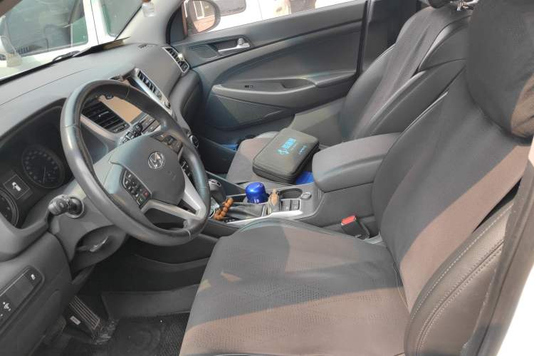 Used Hyundai Tucson 2018 1.6T Dual-Clutch Two-Wheel Drive 15th Anniversary Special Edition Left Front Seat