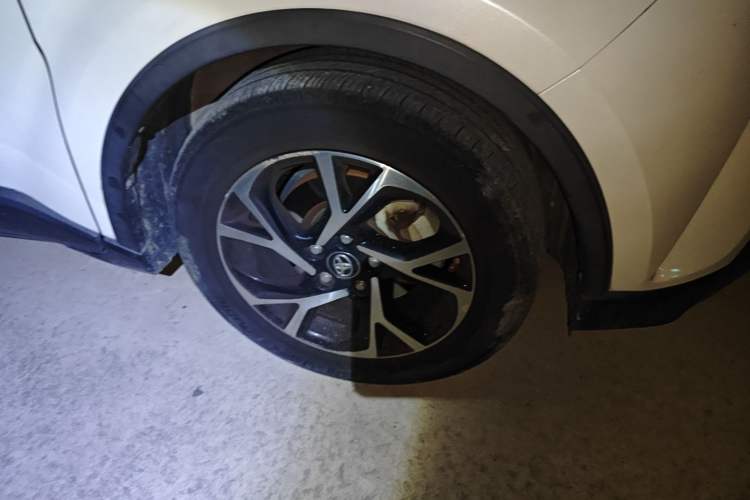 Used Toyota C-HR 2018 2.0L Leading Edition China VI