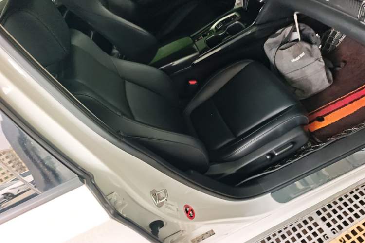 Used Honda Accord 2018 Rui Hybrid 2.0L Rui Ling Edition China VI
