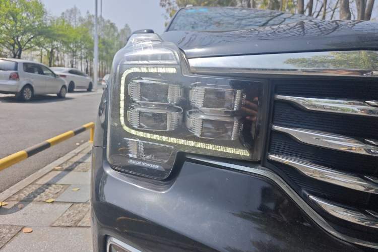 Used GAC Trumpchi GS8 2017 320T Two-Wheel Drive Luxury Smart Connectivity Version (7 Seats)