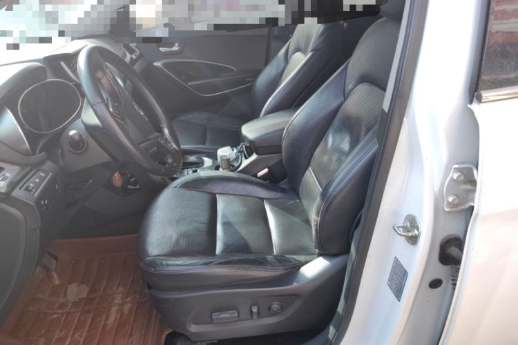Used Hyundai Santa Fe 2013 Revised Version 2.4L Automatic All-Wheel Drive Smart Type

