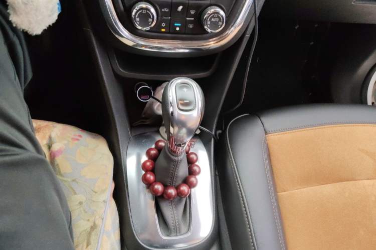 Used Buick Encore 2014 1.4T Automatic All-Wheel-Drive Flagship Edition