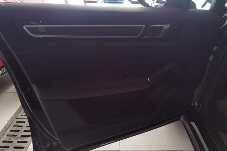 Used Porsche Cayenne E-Hybrid 2019 Cayenne E-Hybrid 2.0T