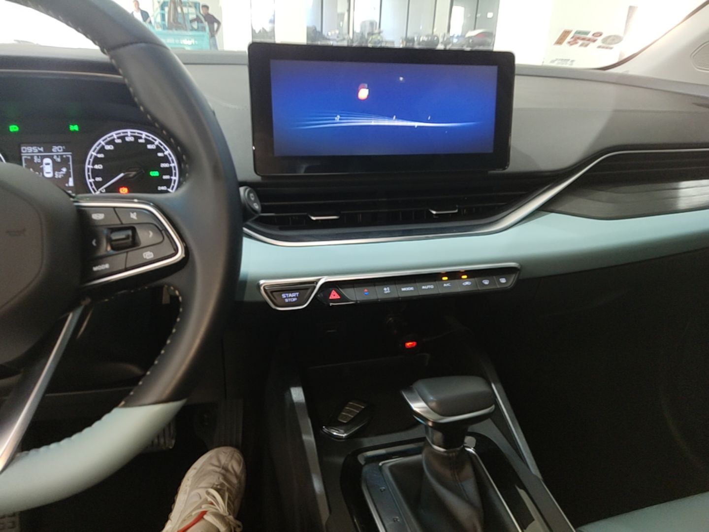 Geely Auto Emgrand S 2022 1.4T CVT Crossover Player Edition — снимка 15