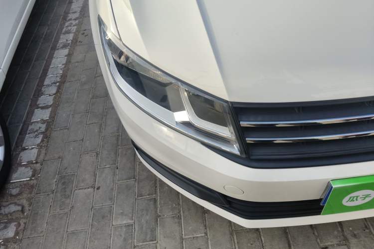 Used Volkswagen Santana 2019 1.5L Manual Fashion Edition China VI Standard Right Front Headlight