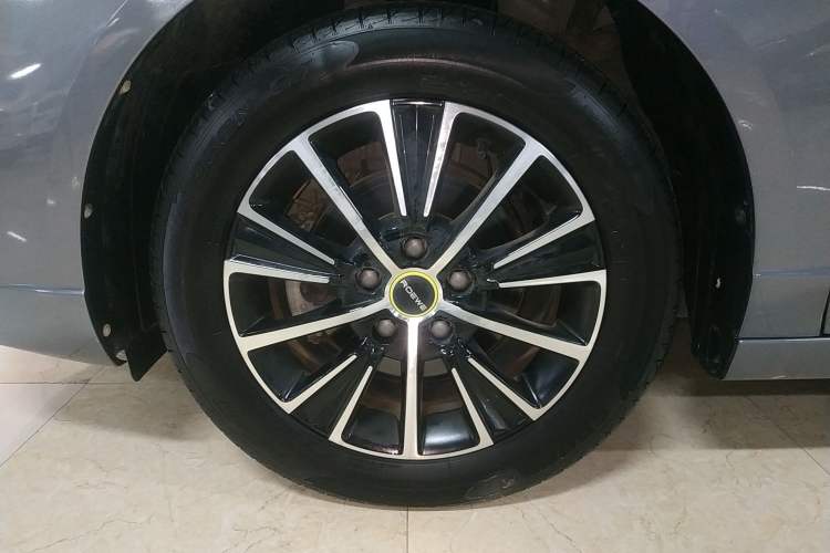 Used Roewe i5 2021 1.5L CVT Diamond Edition Left Front Wheel Hub