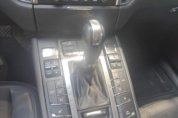 Used Porsche Macan 2017 Macan 2.0T