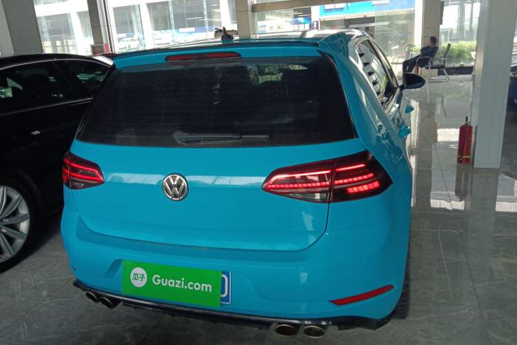 Used Volkswagen Golf 2020 Charming Edition 280TSI DSG R-Line
