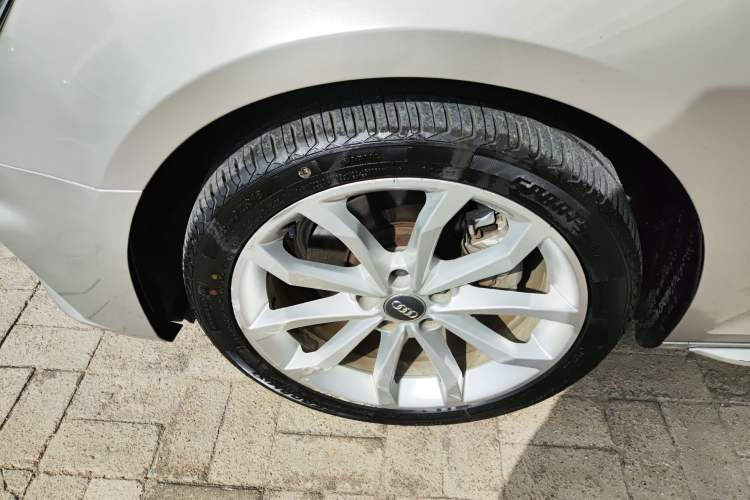 Used Audi A4L 2018 30th Anniversary Edition 40 TFSI Fashion Model
