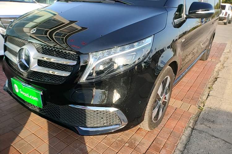 Used Mercedes-Benz V-Class 2022 V 260 L Long Wheelbase Prestige Edition
