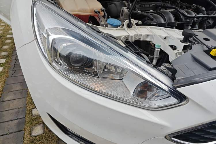 Used Ford Focus 2017 Hatchback 1.6L Automatic Fashion Edition Smart Drive Version