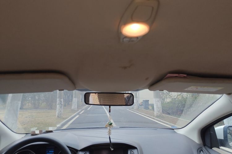 Used Ford Focus 2015 Sedan 1.6L Manual Comfort Model
