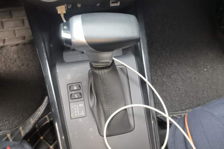 Used Citroen C3-XR 2020 230THP DCT C-Series Trendy Edition Gear Lever