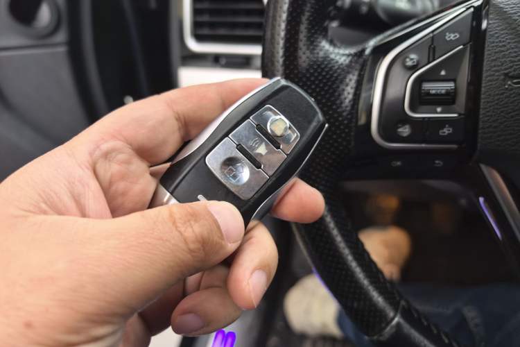 Used Haval H6 Coupe 2015 Blue Label 2.0T Manual Two-Wheel-Drive Elite Model