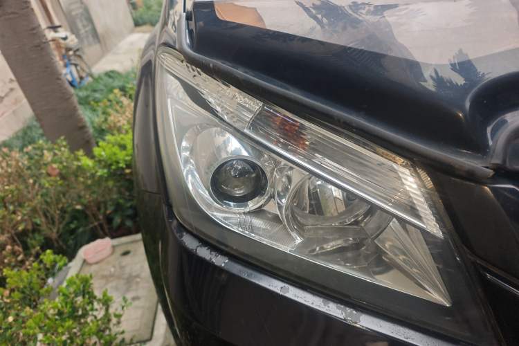 Used Isuzu mu-X 2017 3.0T Four-Wheel Drive Automatic Luxury 7-Seater China V Emission Standard