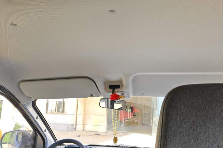 Used Wuling Yangguang 2025 Model 400km Bus Edition—Comfort Edition
