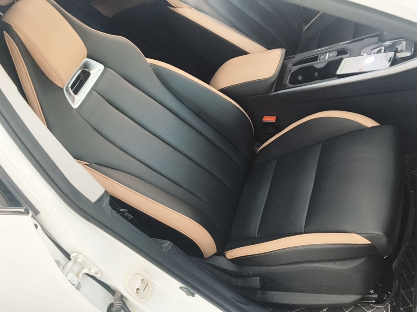 Geely Auto Haoyue PRO 2024 1.5T DCT Crosswise Edition — снимка 19